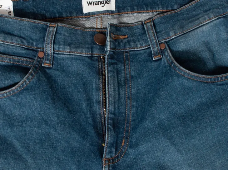 wrangler-spodnie-jeans-greensboro-zapiecie-zamek