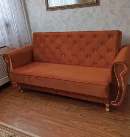 sofa-pikowana-z-bokami-kanapa-tapczan-dospania-rozkladana-do-pokoju