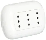 gniazdo-elektryczne-scienne-bticino-bialy