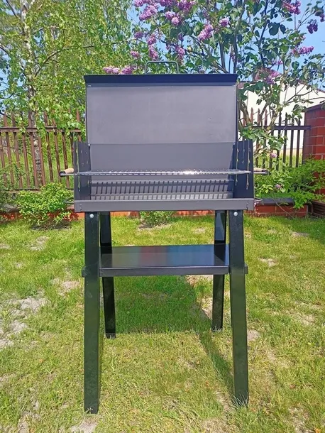 grill-ogrodowy-weglowy-wysokosc-grilla-1-cm