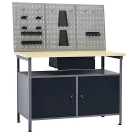 stol-roboczy-z-trzema-panelami-sciennymi