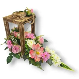 wyjatkowy-stroik-na-cmentarz-grob-drewniany-lampion-nagrobny-latarnia