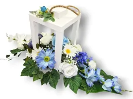 stroik-bialy-lampion-na-grob-pomnik-cmentarz-dekoracja-nagrobna-wieniec-bia