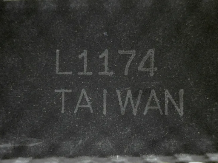 mos6522-dip40-mikroprocesor-commodore-apple-oric-kod-producenta-mos6522