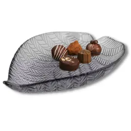 patera-lisc-czarny-grafit-22x16cm-szklana-na-przekaski-orzeszki