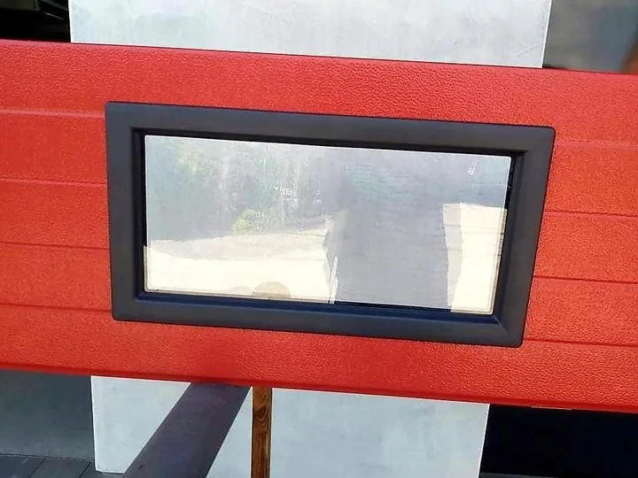 okno-do-bramy-garazowej-segmentowej