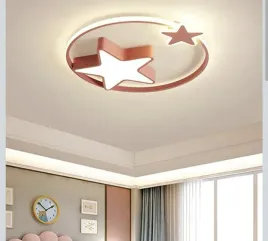 gwiezdny-zyrandol-led-na-pilotarozne-barwy-swiatla