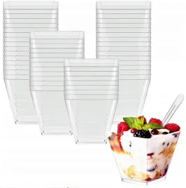 pojemnik-kwadratowy-na-desery-z-lyzeczkami-przezroczystymi-50-szt