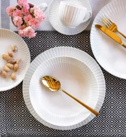 lubiana-daisy-serwis-obiadowy-6-osob-18-elementow-biala-porcelana