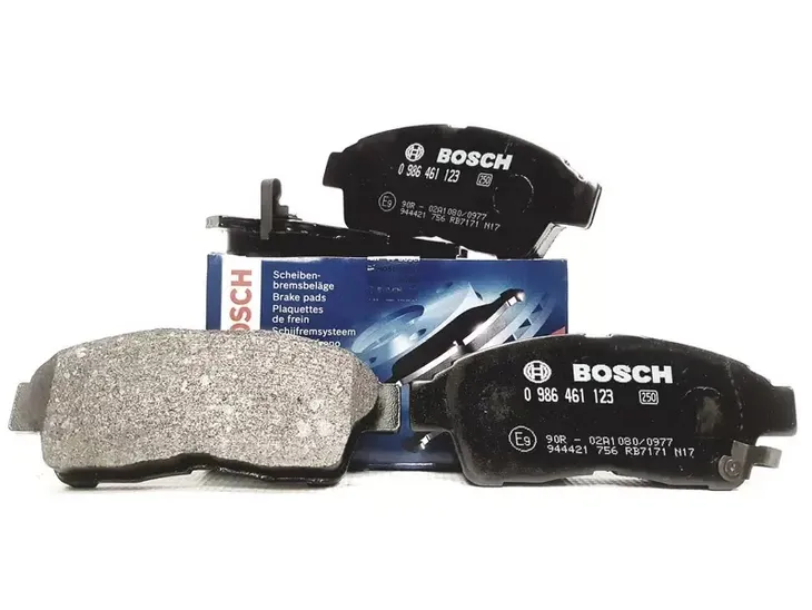 bosch-klocki-przod-toyota-carina-e-corolla-e10-e11-stan-nowy