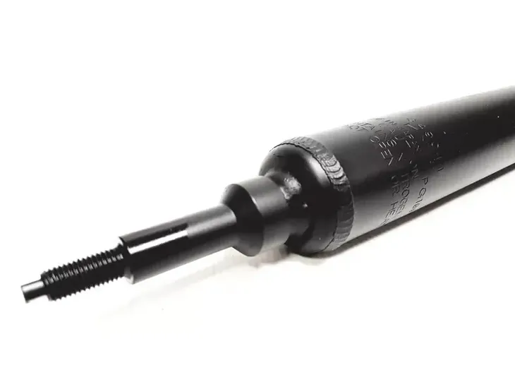 kayaba-amortyzatory-tyl-bmw-1-e81-e87-3-e90-e91-producent-czesci-kyb