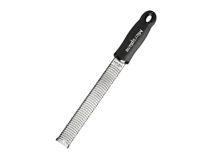 tarka-microplane-zester-premium-classic-microplane