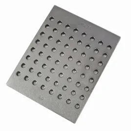 ruszt-zeliwny-do-kominka-turbo-fontte-757-737-707-dziurkowany-45x255