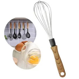 ernesto-trzepaczka-z-drewniana-raczka-asortyment-kuchenny