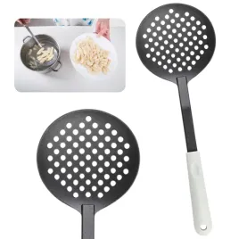 ernesto-lyzka-cedzakowa-z-dziurkamu-do-nakladania-zywnosci-makaronu-335cm