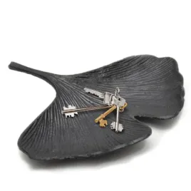 czarna-tacka-patera-dekoracyjna-lisc-milorzabu-podstawka-28-x-26-x-2-cm