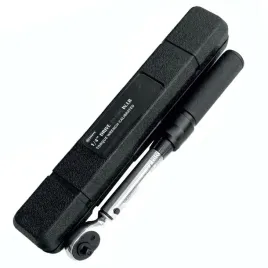 klucz-dynamometryczny-do-kol-1-4-226-226nm-blokada-grzechotka-etui