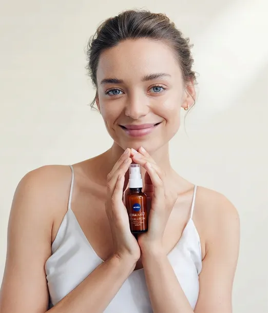serum-nivea-cellular-hyaluron-professional-opakowanie-butelka
