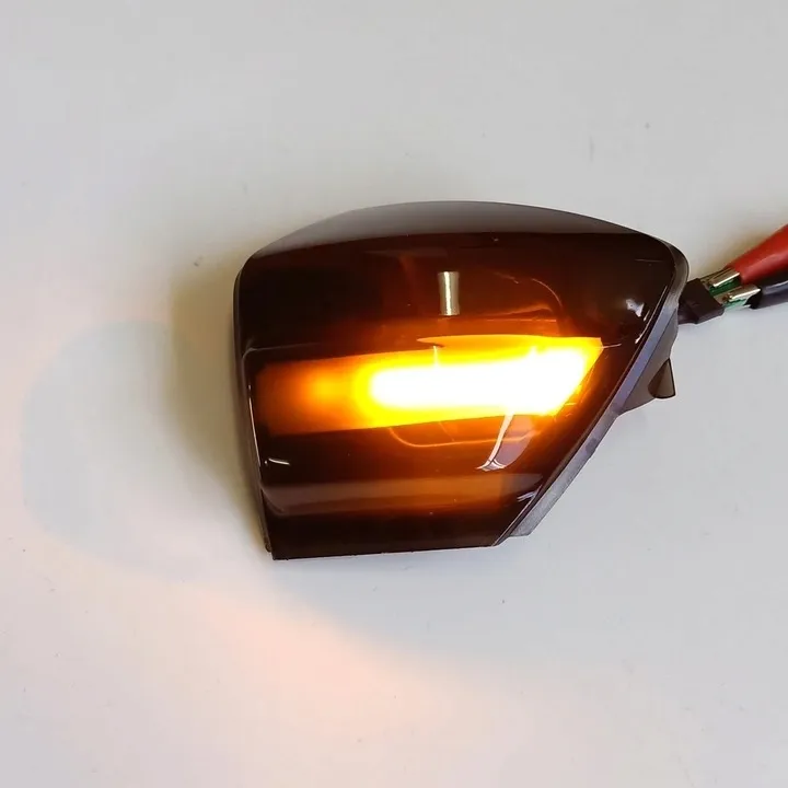 kierunkowskazy-led-ford-s-max-c-max-kuga-dynamiczne-dymione-lusterko