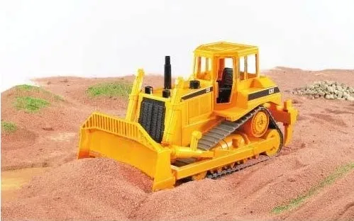 bruder-02422-buldozer-caterpillar-stan-nowy