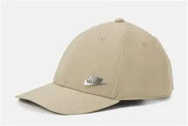 czapka-z-daszkiem-nike-bezowa-z-logo