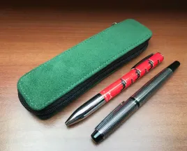 etui-na-dwa-piora-zielone-skora-welur-lamato-polskie