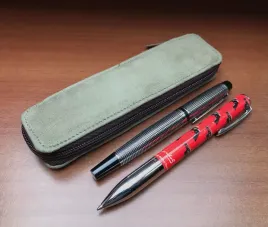 etui-na-dwa-piora-pistacjowe-skora-welur-lamato-polskie