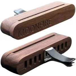 dyfuzor-zapachowy-do-samochodu-zapach-do-kratki-nawiewu-moonfire-eco-wood