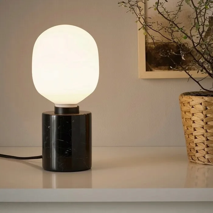 ikea-markfrost-lampa-stolowa-marmur