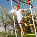 plac-zabaw-do-ogrodu-akrobata-plus-rodzaj-metalowe