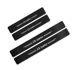 naklejki-ochronne-na-progi-folia-ochronna-progow-karbon-do-skoda-octavia