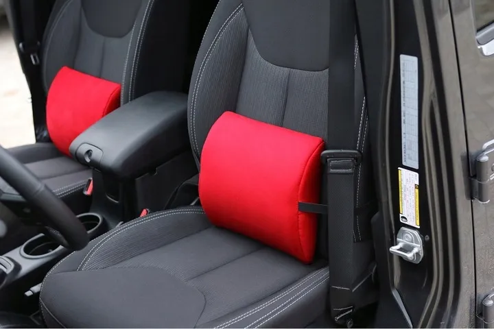 poduszka-ledzwiowa-pod-plecy-do-samochodu-memory