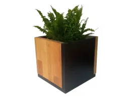 doniczka-czarna-na-loft-art-oslonka-na-doniczke