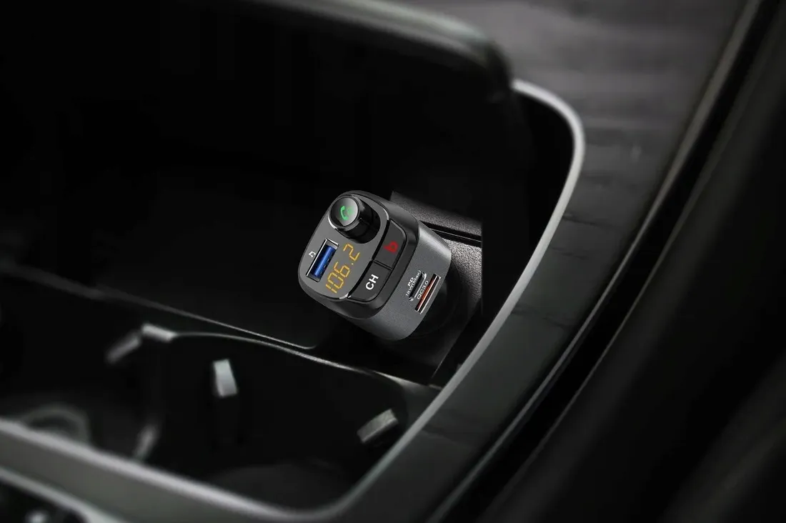 feegar-transmiter-fm-bluetooth-ladowarka-qc-3-0-pd