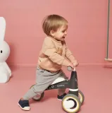 jezdzik-skiddou-berit-pink-bialy-niebieski-stan-nowy-kolor-bialy-niebieski-wiek-dziecka-12-m
