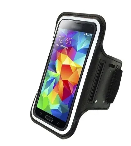etui-na-ramie-do-biegania-apple-iphone-7-8-x-cechy-dodatkowe-kieszonka-na-klucz-otwory-na-sluchawki-wodoodpornosc-kolor-dominujacy-czarny