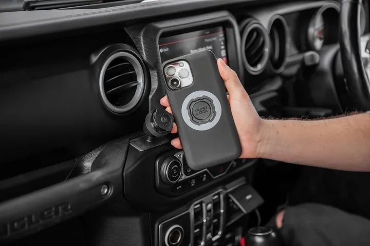 uchwyt-quad-lock-dash-console-car-mount