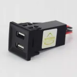ladowarka-2x-usb-vw-t5-2003-2009-red-light-stan-nowy