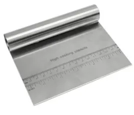 szpatulka-metalowa-noz-do-siekania-narzedzie-cukiernicze-z-miarka-30x12-cm