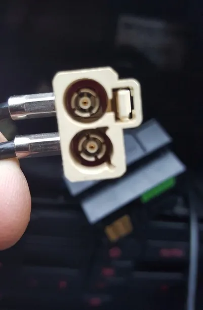 adapter-antenowy-2x-fakra-din-stan-opakowania-oryginalne