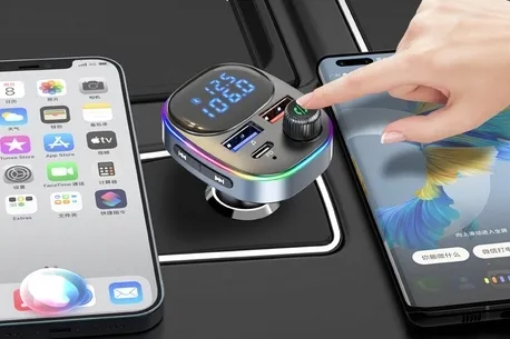 transmiter-bluetooth-fm-samochodowy-szybka-ladowarka-usb-usb-c-aux