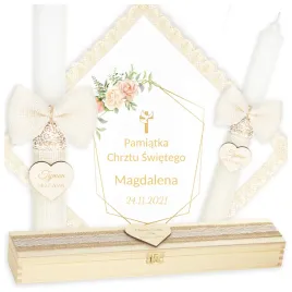 swieca-na-chrzest-szatka-do-chrztu-grawer-pudelko