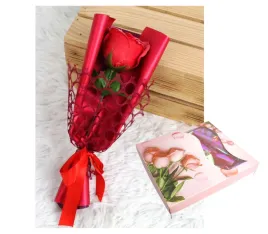 roza-mydlana-walentynkowa-w-czerwonej-folii-27-cm-czerwona