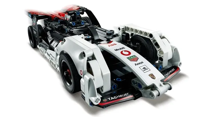 lego-technic-formula-e-porsche-99x-electric-42137-plec-brak-informacji