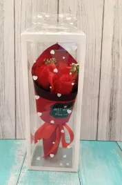 walentynkowy-upominek-roze-w-pudelku-25-cm-czerwone