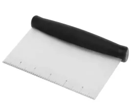 szpatulka-lopatka-do-wyrobow-cukierniczych-15-cm-z-raczka