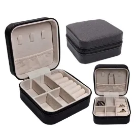 szkatulka-na-bizuterie-mini-kuferek-organizer-pudelko-czarne