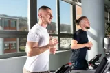 sluchawki-bluetooth-tws-douszne-mikrofon-gogen-marka-gogen
