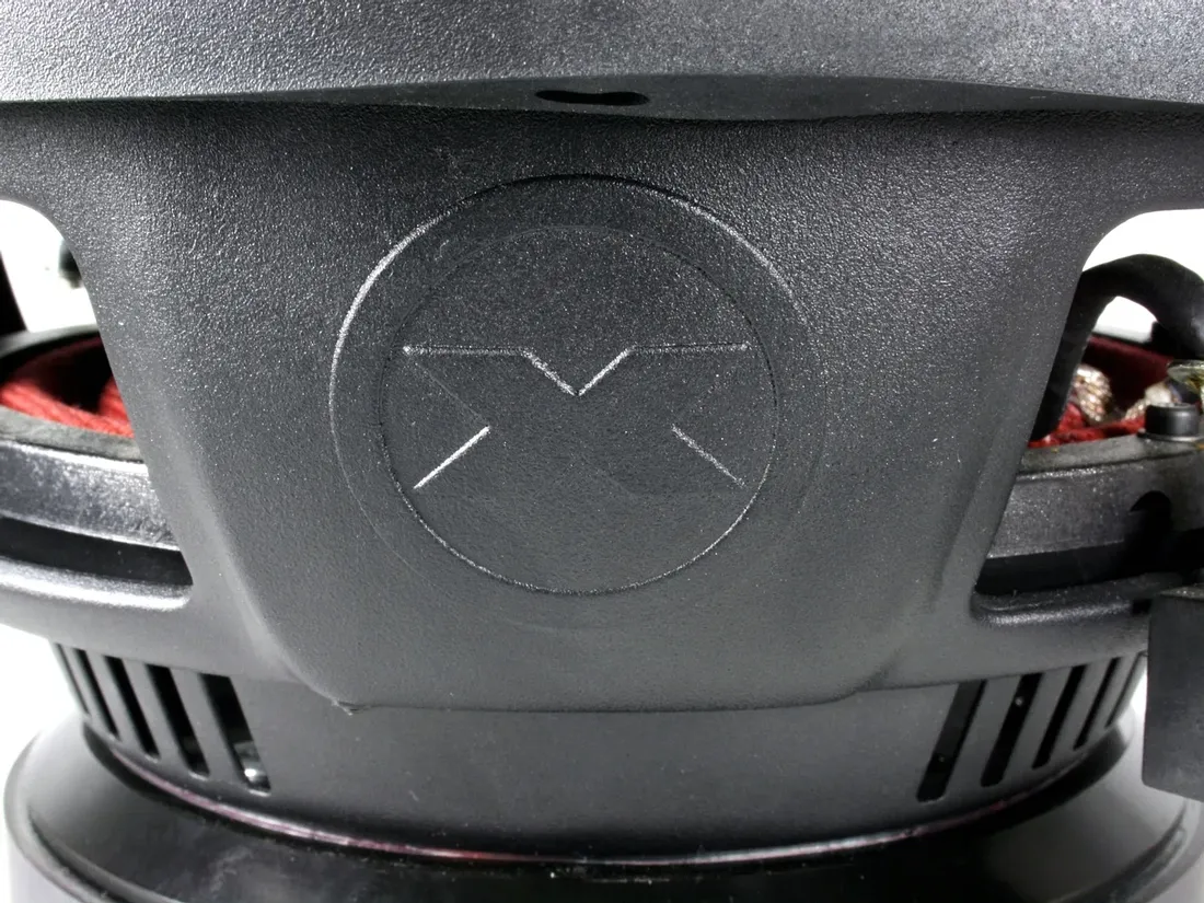 glosnik-excursion-subwoofer-10-25cm-2500w