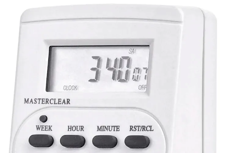 gniazdo-z-programatorem-czasowym-czasomierz-3600w-stan-nowy